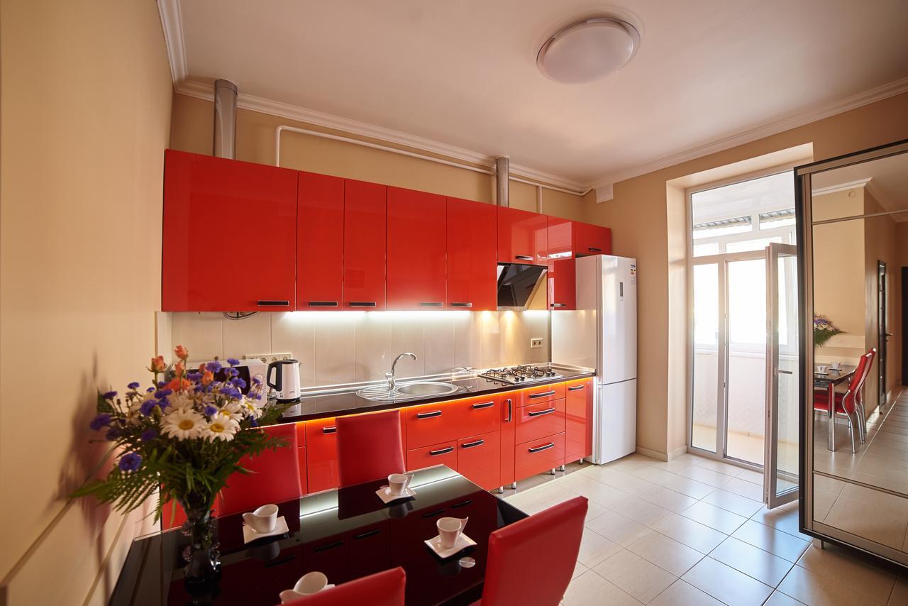 2 Bedrooms Apartment 150M From Opera House Lviv Extérieur photo